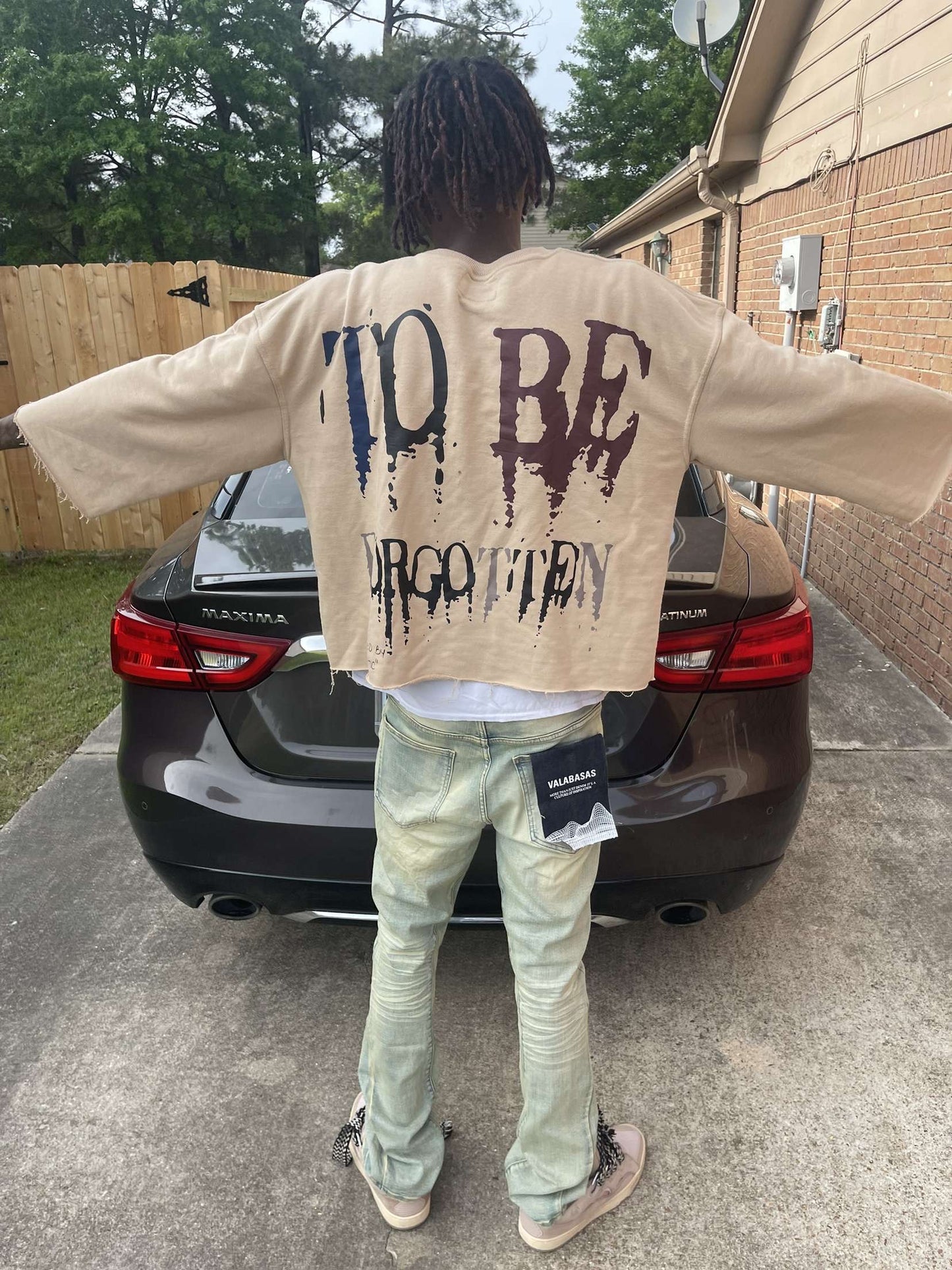 CHROMATIC CROPPED FORGOTTEN SWEAT-SHIRT